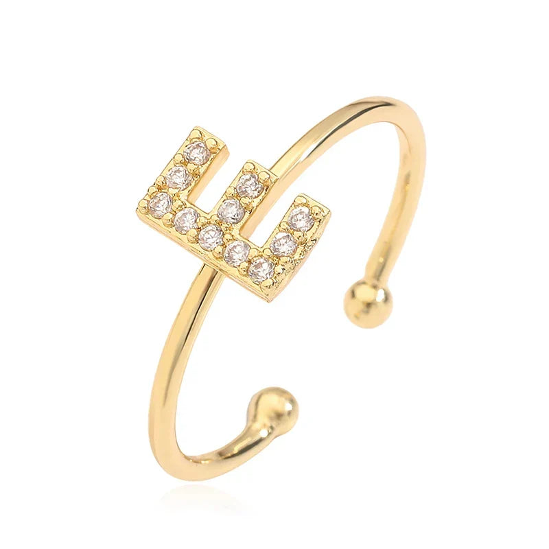Bague ajustable personnalisée avec initiale e