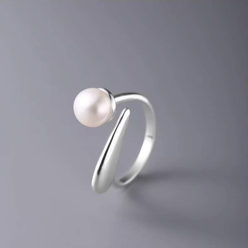 Charming Ring Band with Pearl for Women