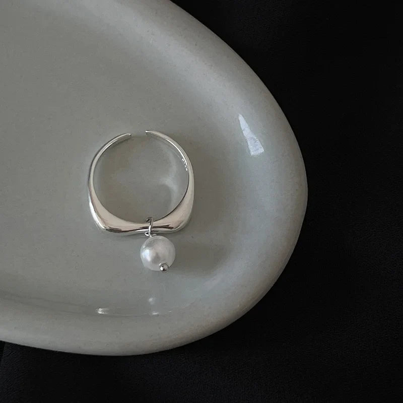 Women's Ring Band with White Zircon Pearl