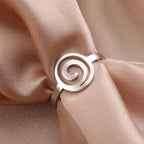 Bague au design spirale pour femme argent rond
