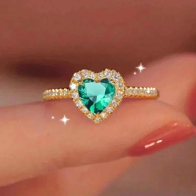 Ring with Heart and Green Zircon and Gold