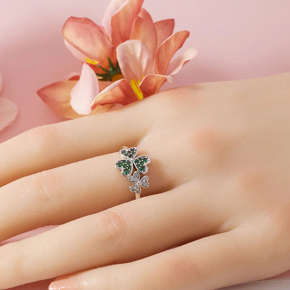 Bague avec Coeurs en Zircon Vert Trèfle à 3 Feuilles