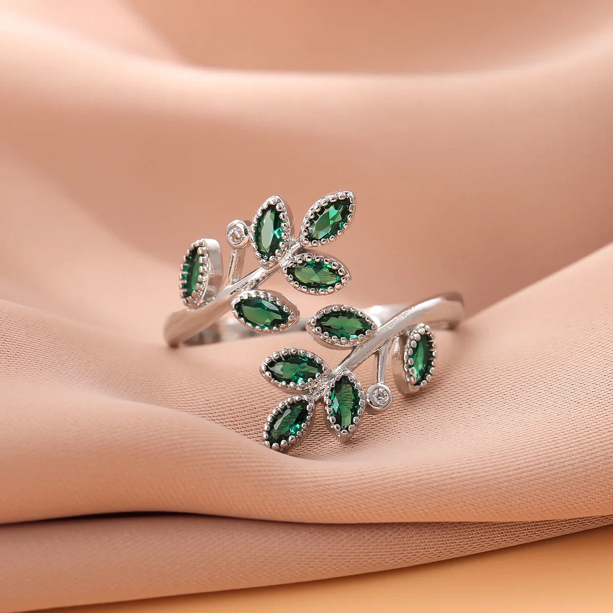 Bague avec Feuilles Vertes Automnales
