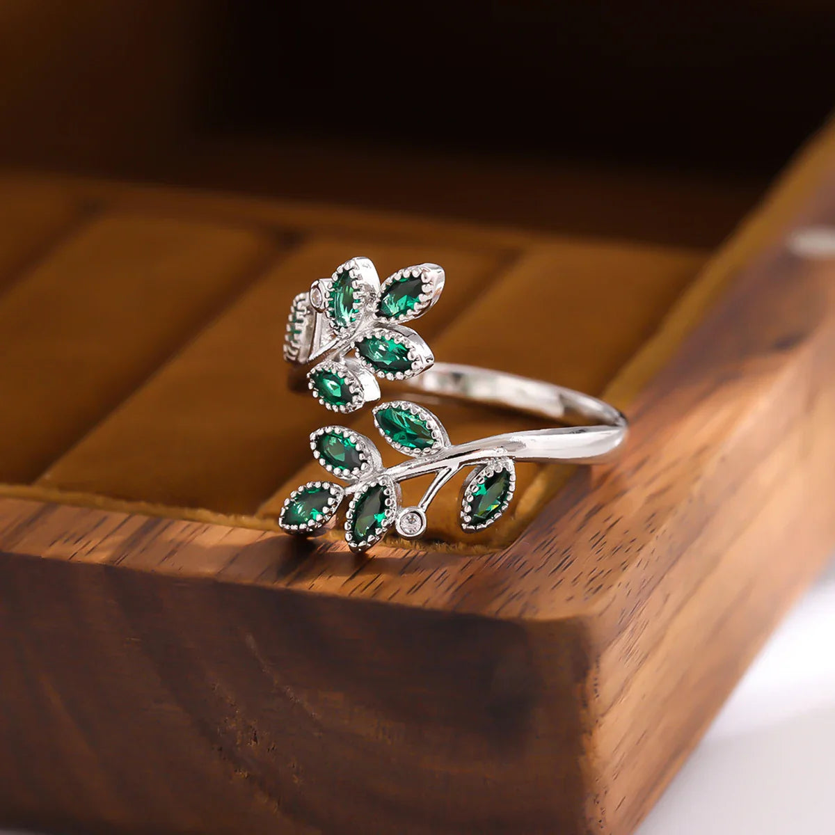 Bague avec Feuilles Vertes Automnales