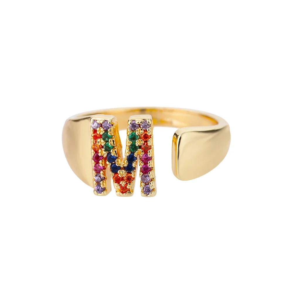 Bague large personnalisée avec initiale arc-en-ciel m