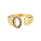 Bague large personnalisée avec initiale arc-en-ciel o