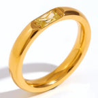 Bague avec pierre de naissance sertie pour femme août