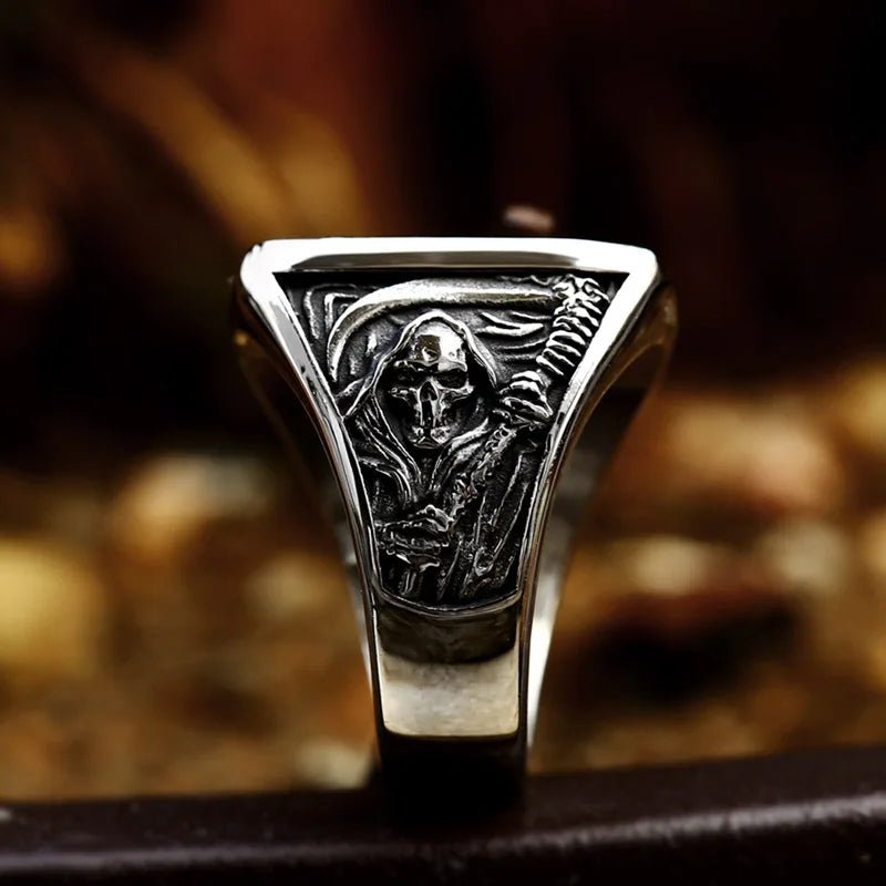 Square Ring with Skull Head