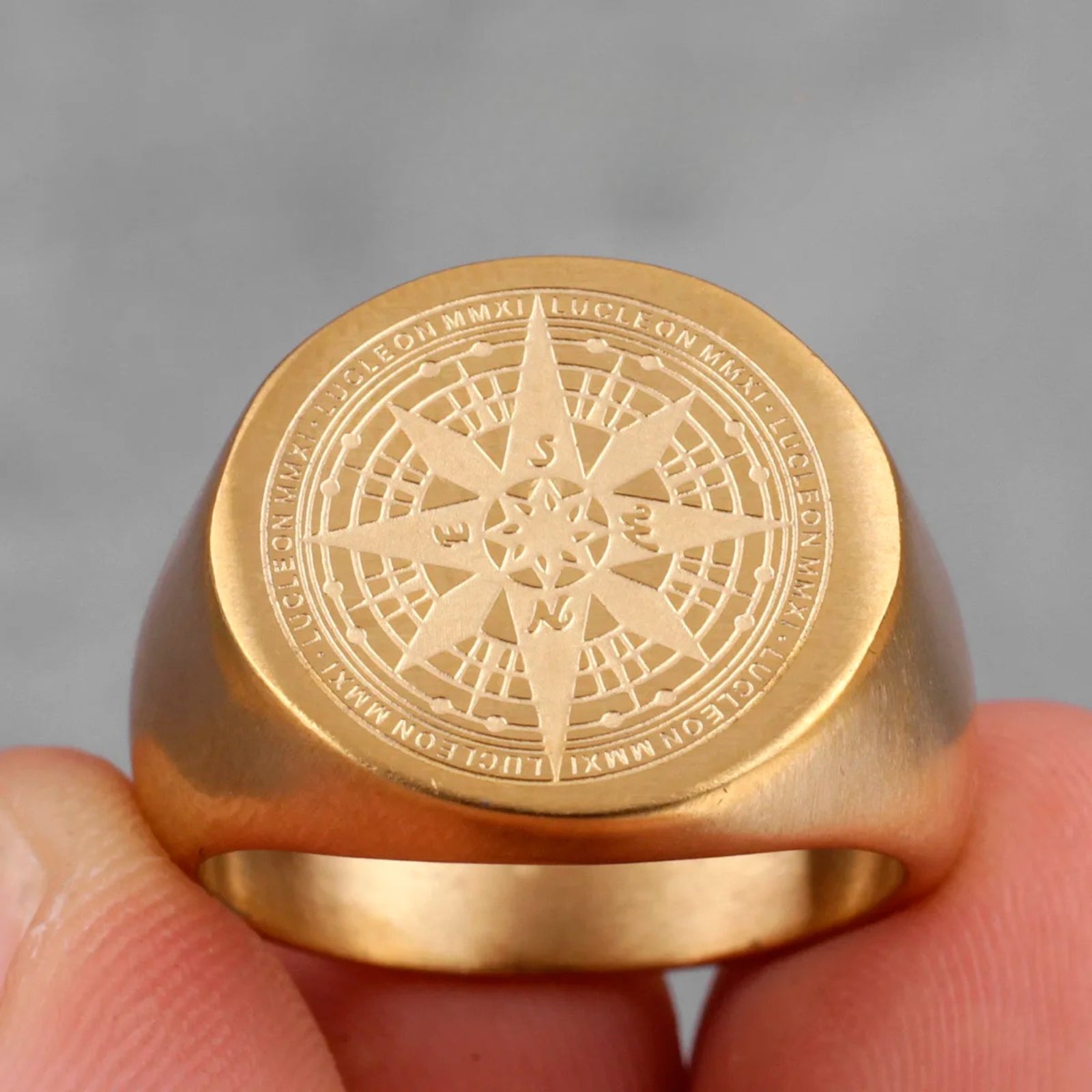 Compass Ring Signet Gold Wind Rose