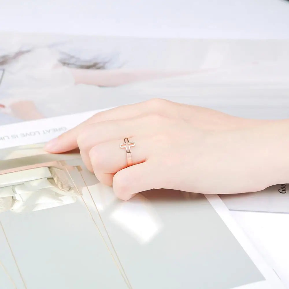 Discrete Cross Ring