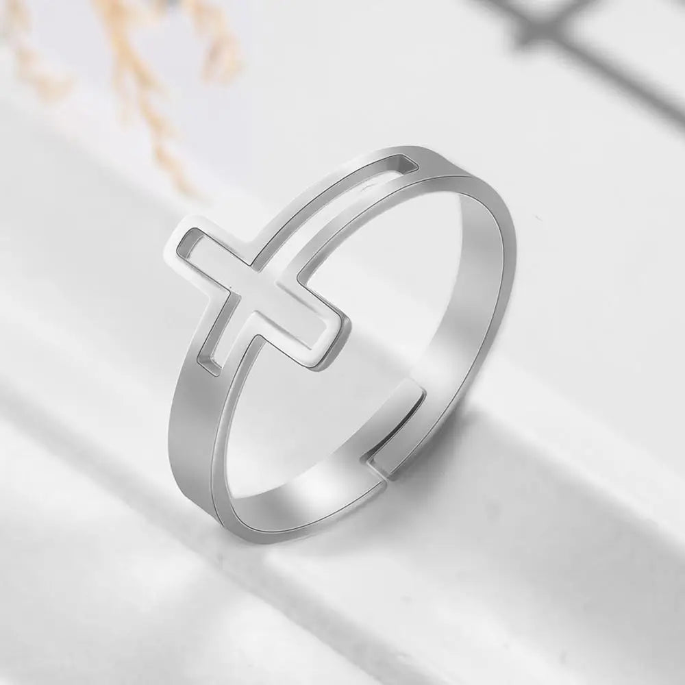 Discrete Cross Ring silver