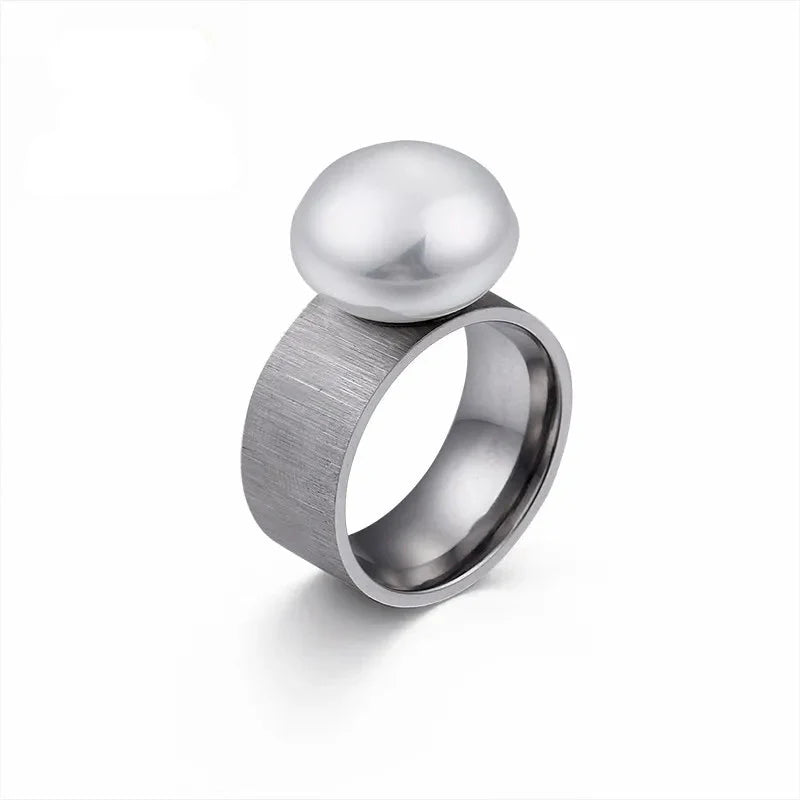 Retro Style Ring with Silver White Pearl
