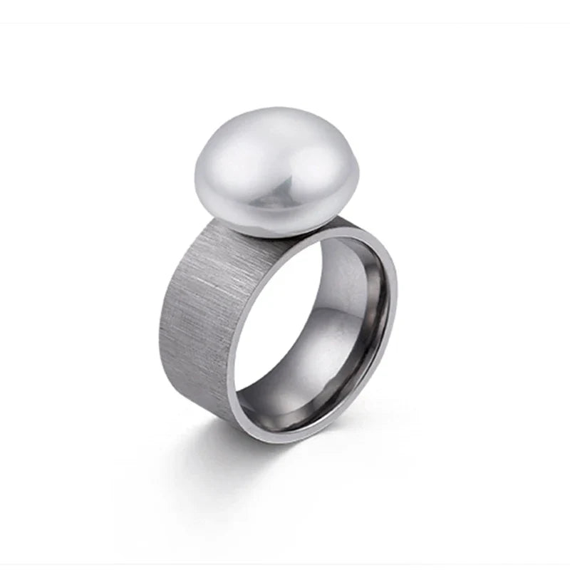 Retro Style Ring with Silver White Pearl