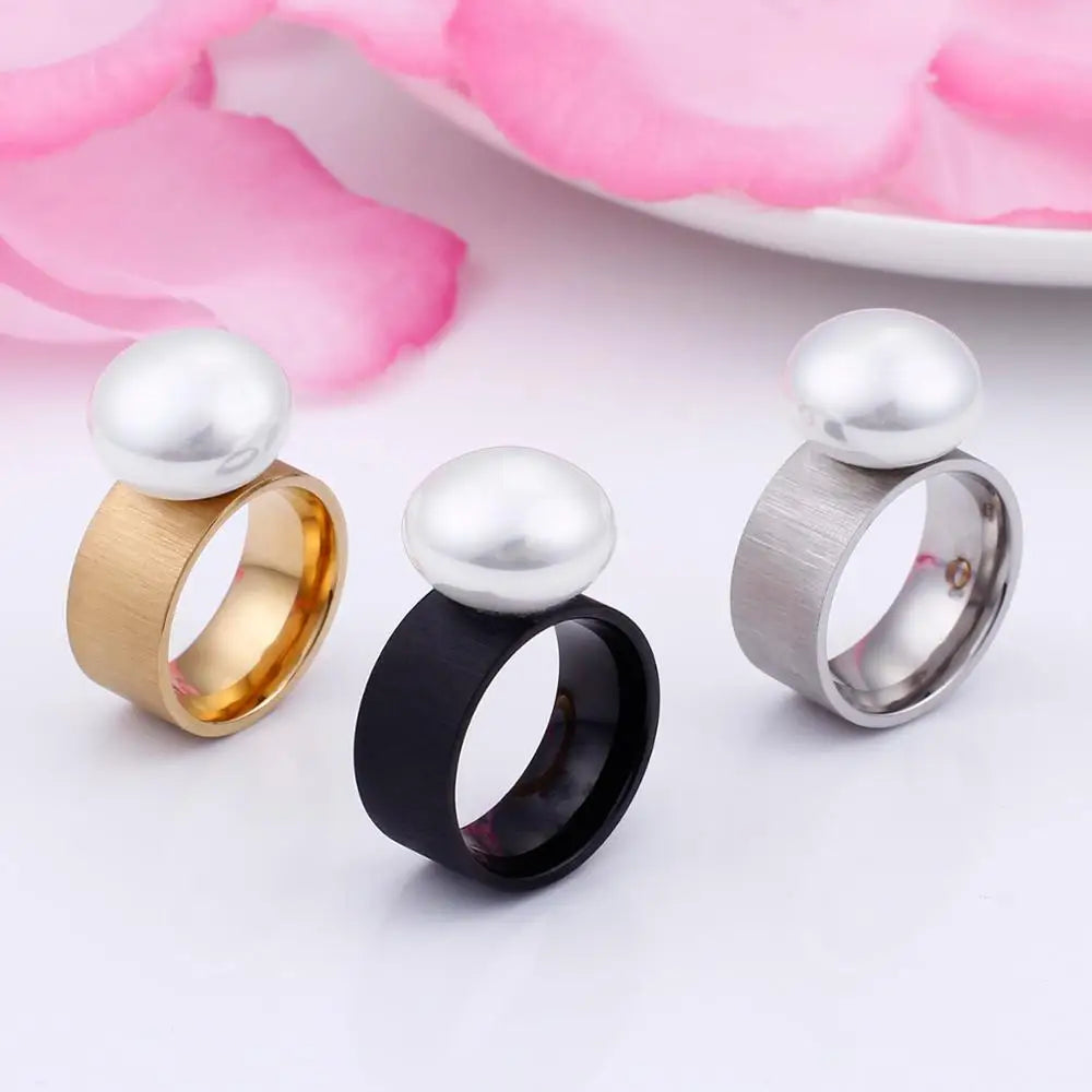 Retro Style Ring with Silver White Pearl