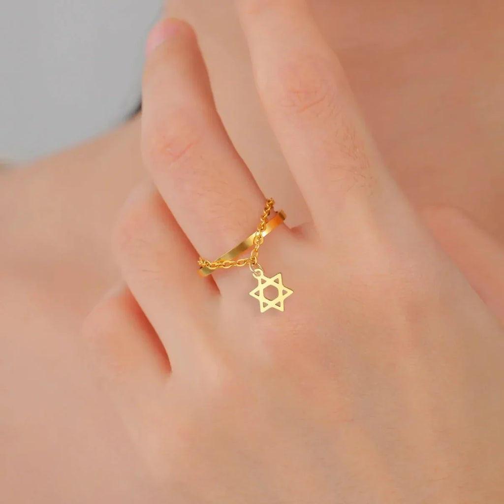 Bague design avec l'étoile de David symbole juif or