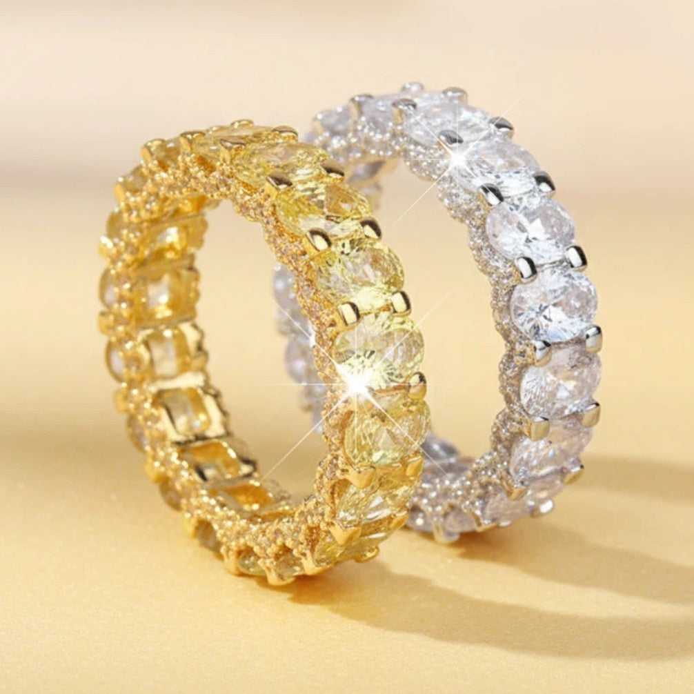 Full-circle sparkling zircon ring 