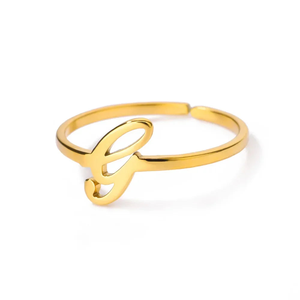 Bague fine personnalisée avec initiale g