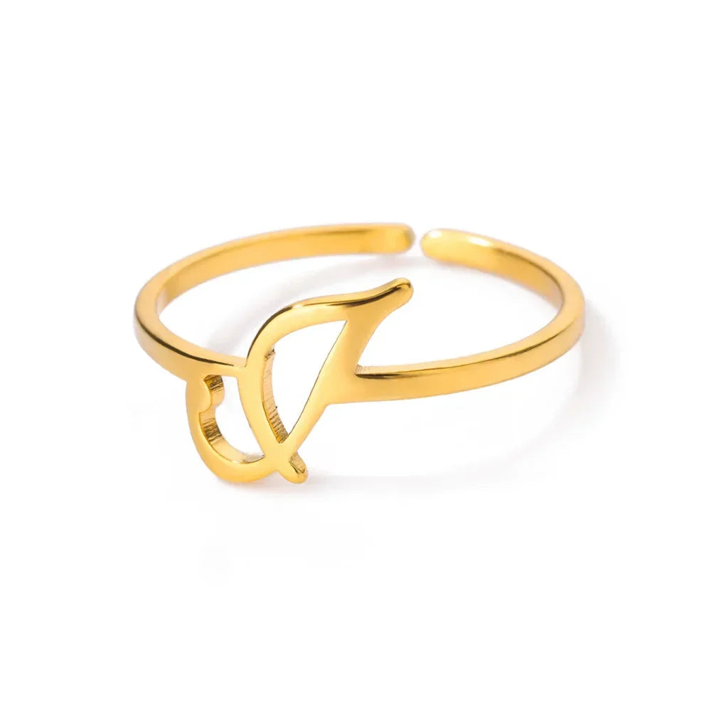Bague fine personnalisée avec initiale j