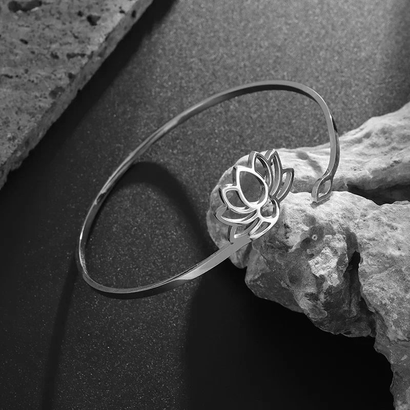 Fine Lotus Flower Ring for Women silver