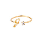 Bague fine pour femme personnalisée avec initiale j
