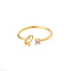 Bague fine pour femme personnalisée avec initiale q