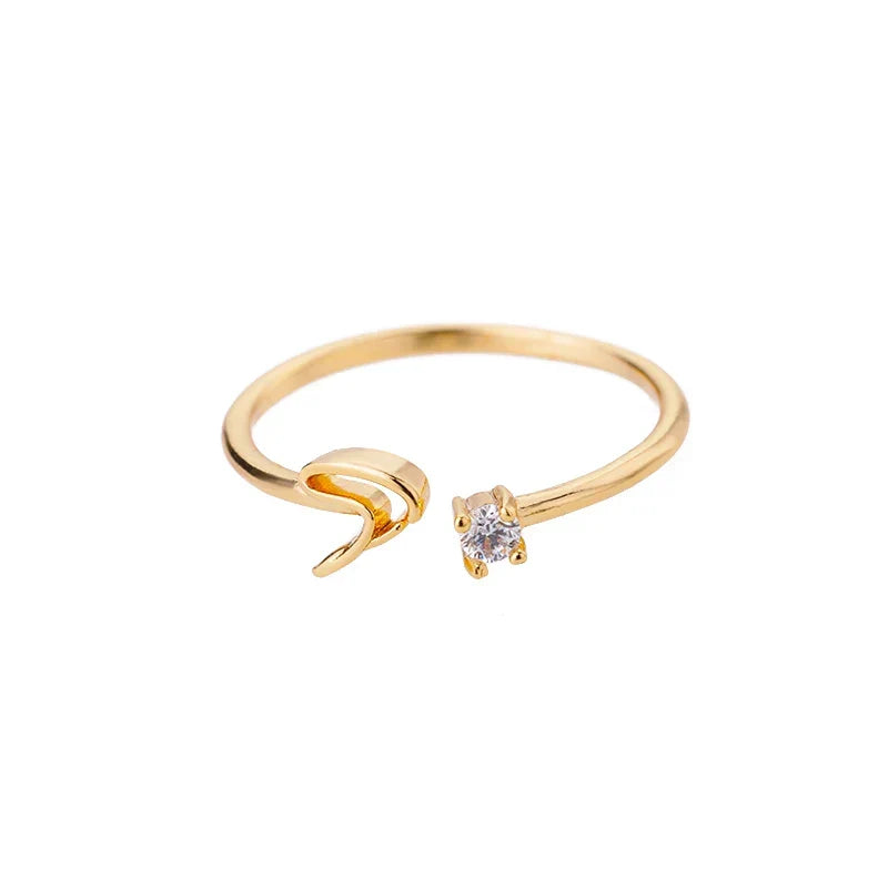 Bague fine pour femme personnalisée avec initiale s