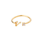 Bague fine pour femme personnalisée avec initiale v