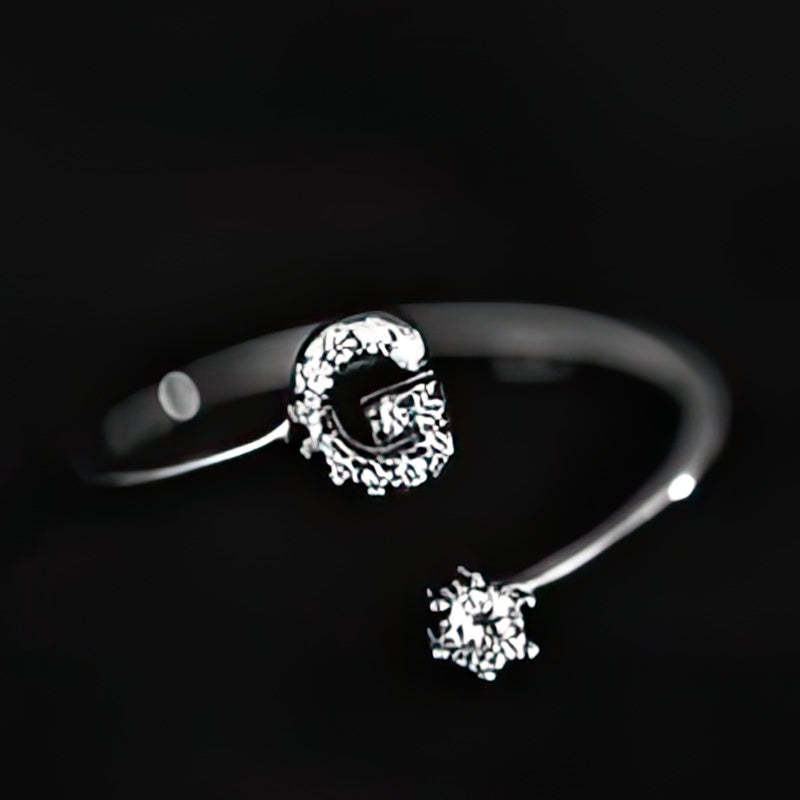 Bague initiale femme - lettre g