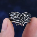 Bague motif plume vieillie