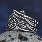 Bague motif plume vieillie