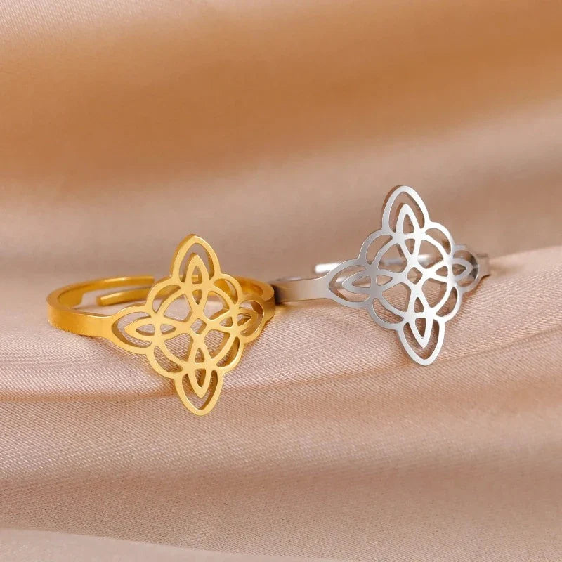Witch's Knot Ring Gold or Silver