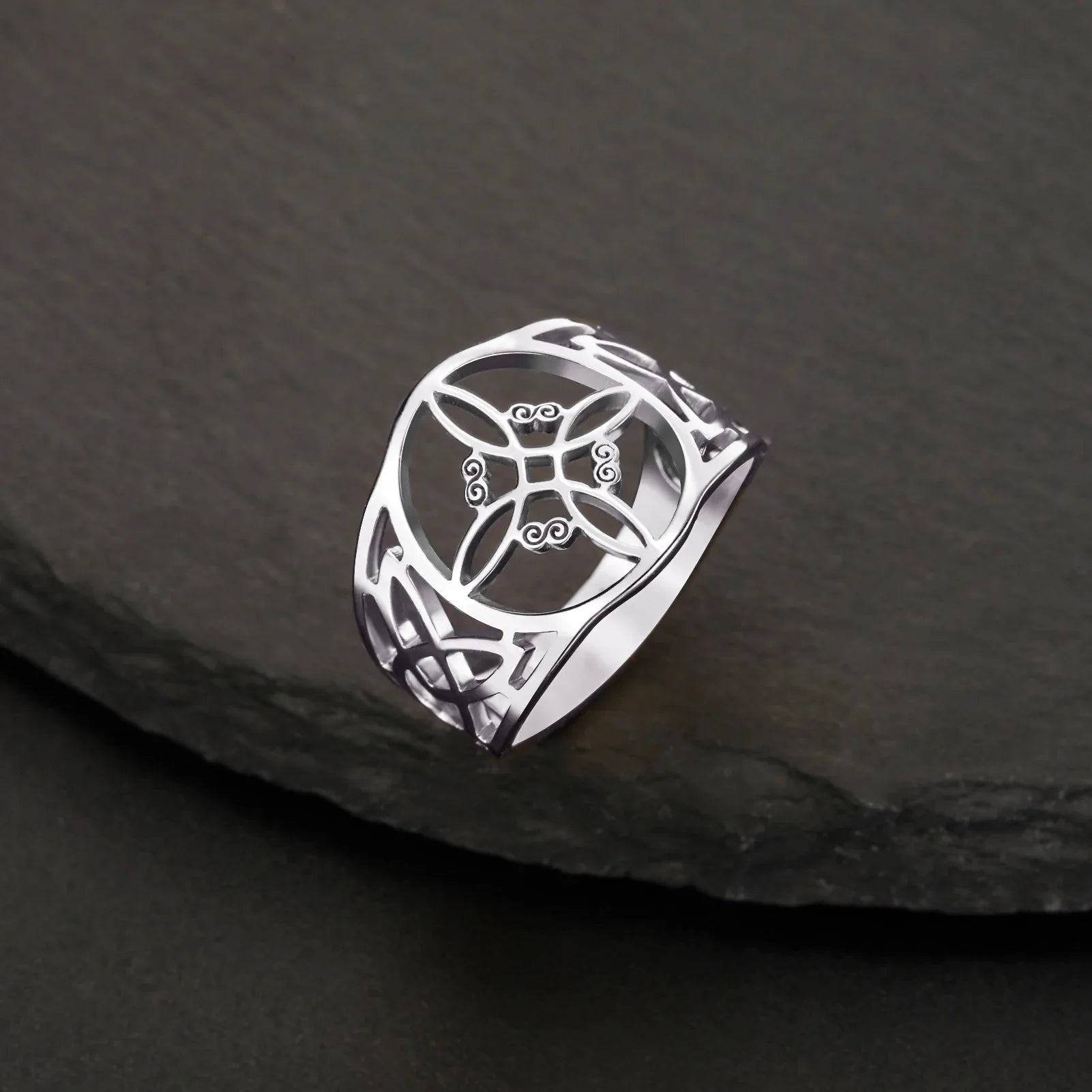 Witch's Knot Ring Woman Protection Wiccan Silver Ring