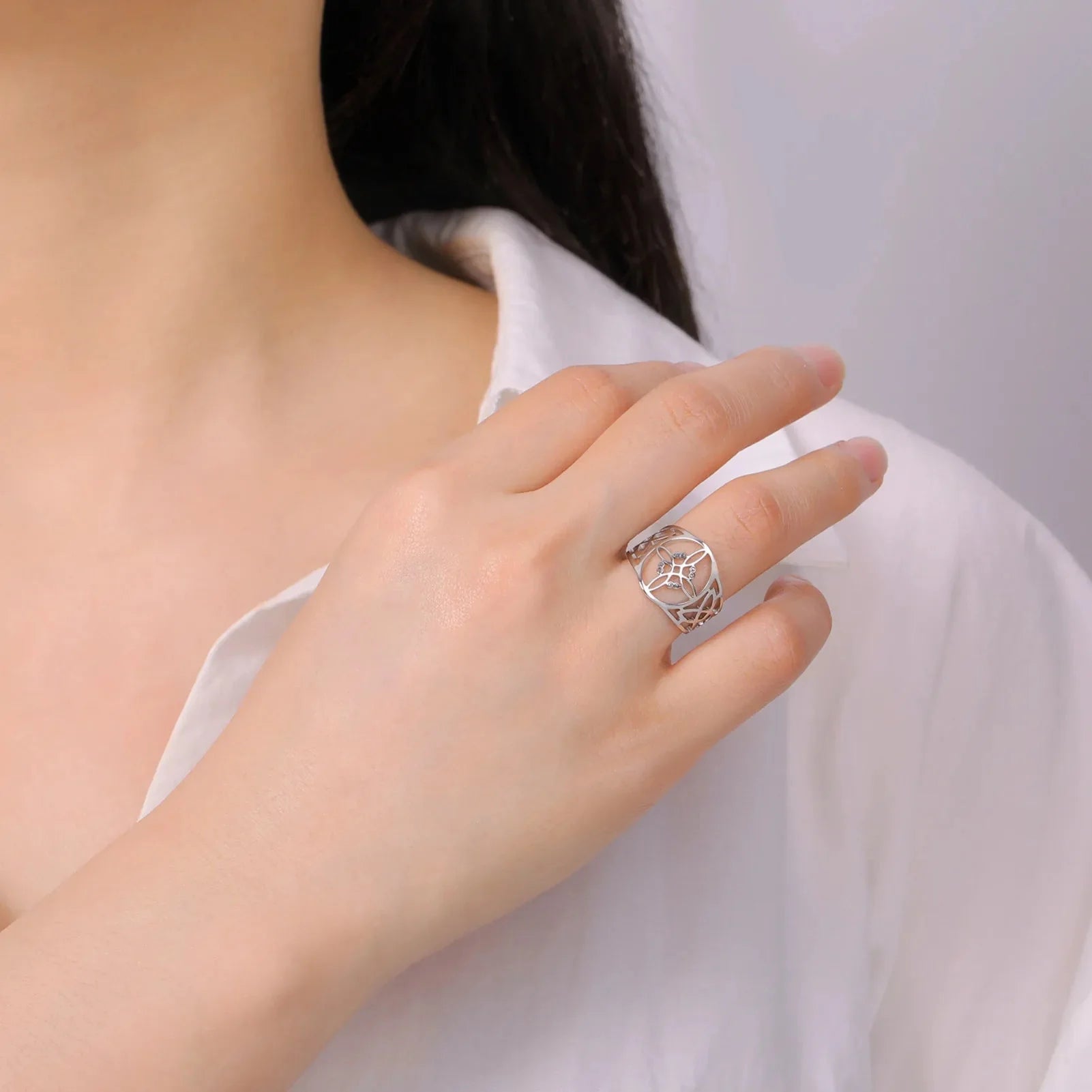 Witch's Knot Ring Woman Protection Wiccan Silver Ring