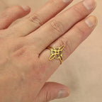 Fine Witch's Knot Ring Gold