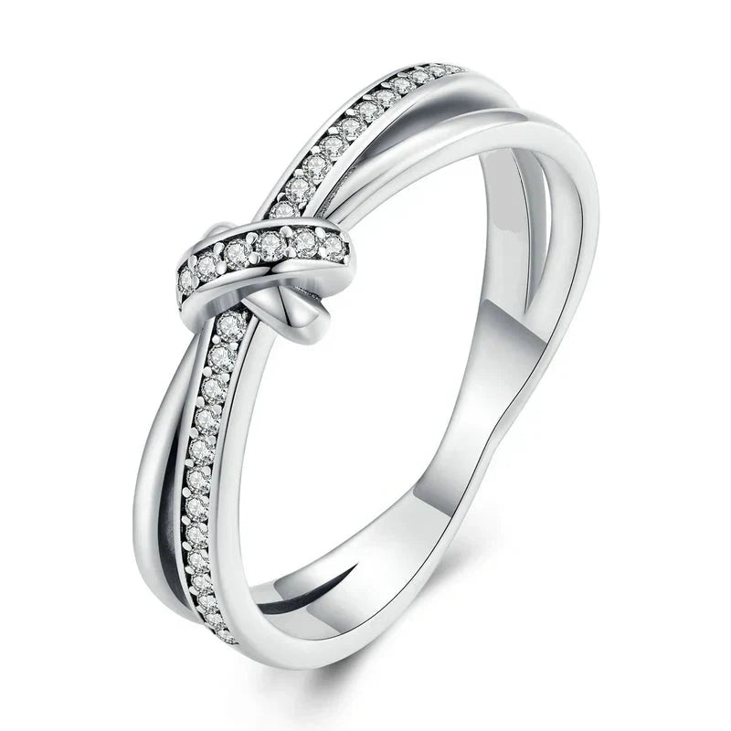 Bague noeud et strass argent