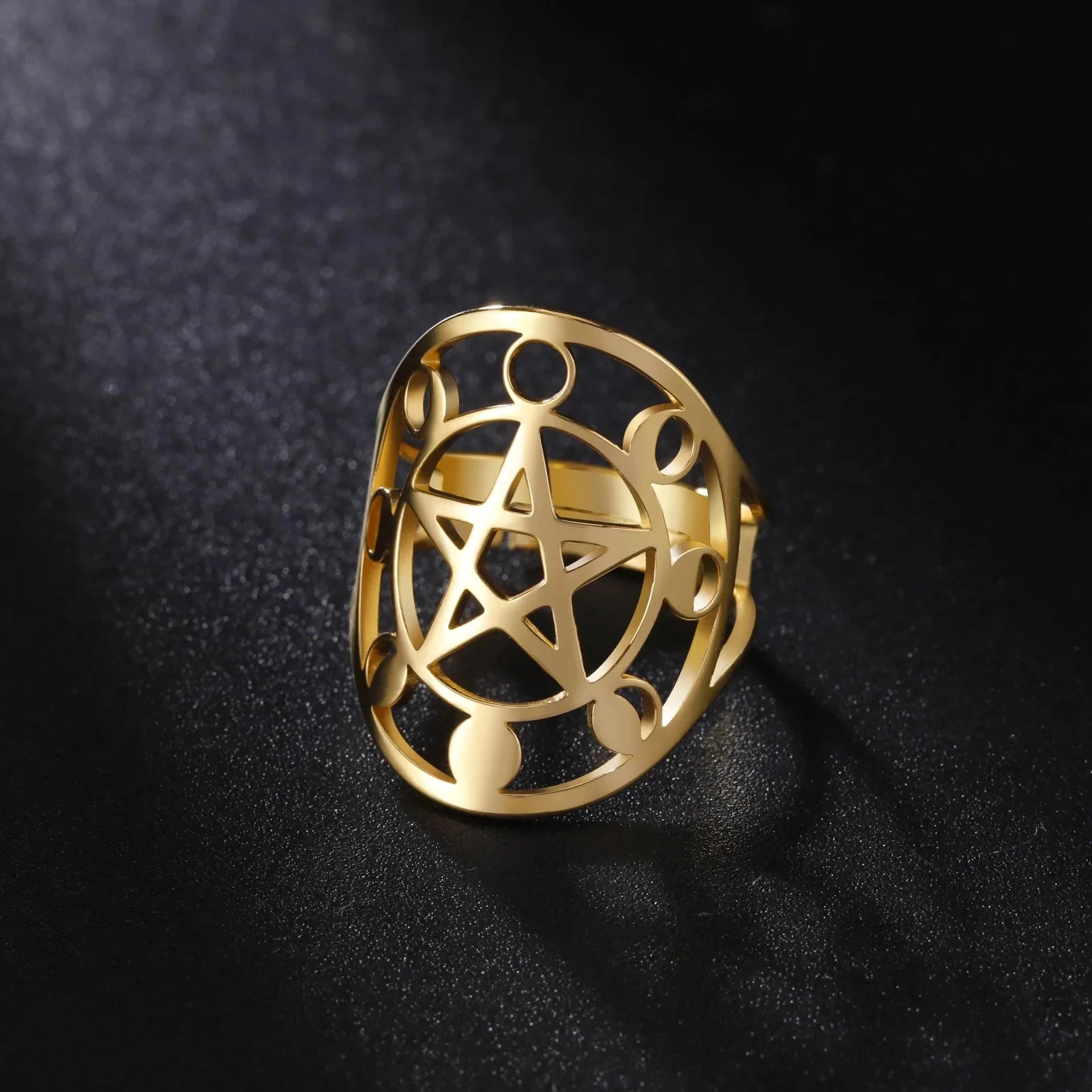 Pentacle Witchcraft Ring Wiccan gold