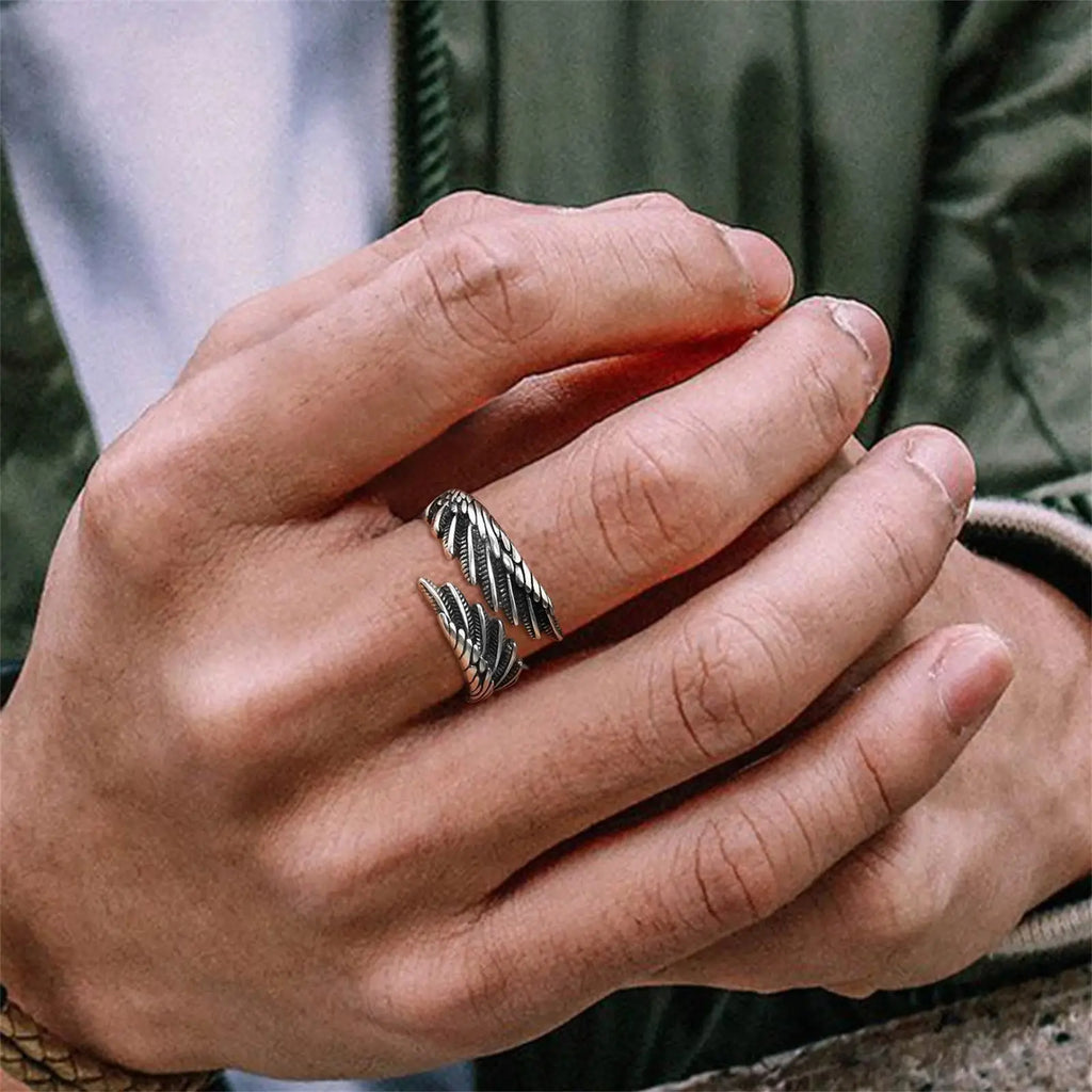Bague plume argentée pour homme