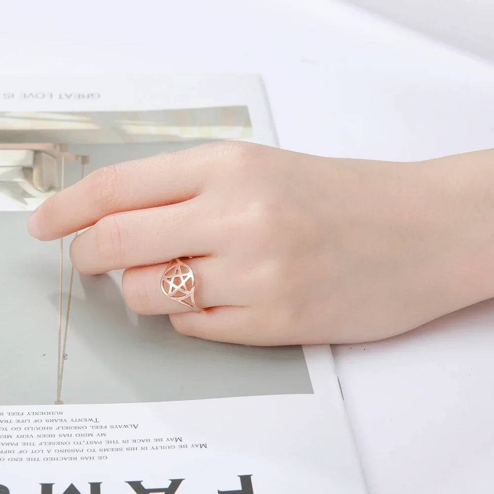 Bague pour femme creuse avec l'étoile de David symbole juif argent