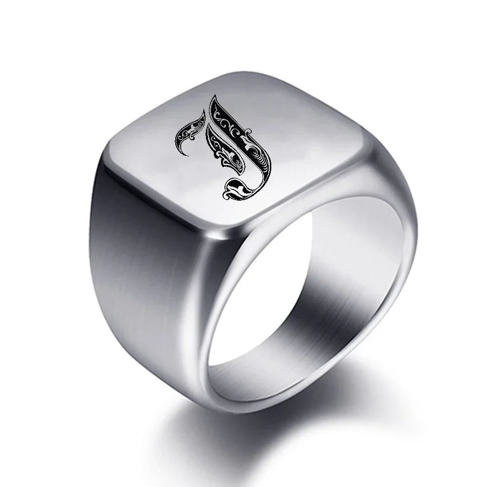 Bague large homme initiale j