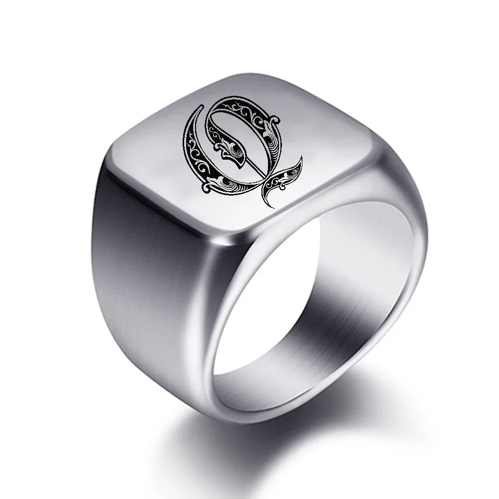 Bague large homme initiale q