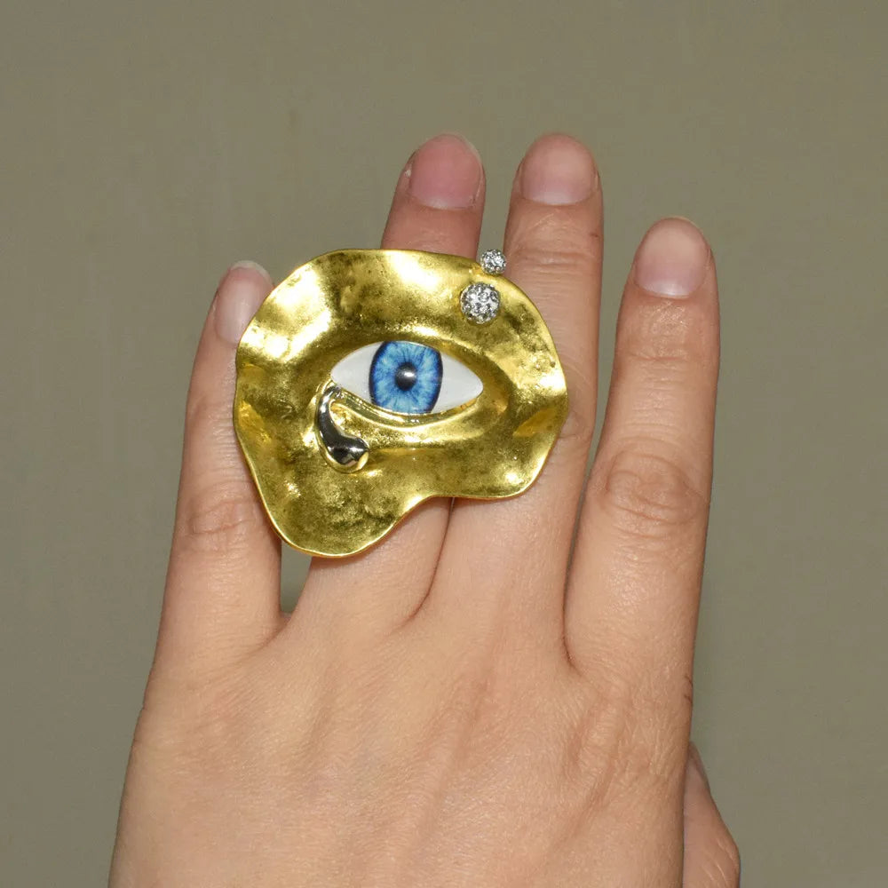 Baroque Style Ring Against the Evil Eye gold