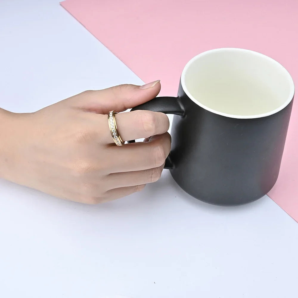Anti-Stress Spinning Ring with Zircon 