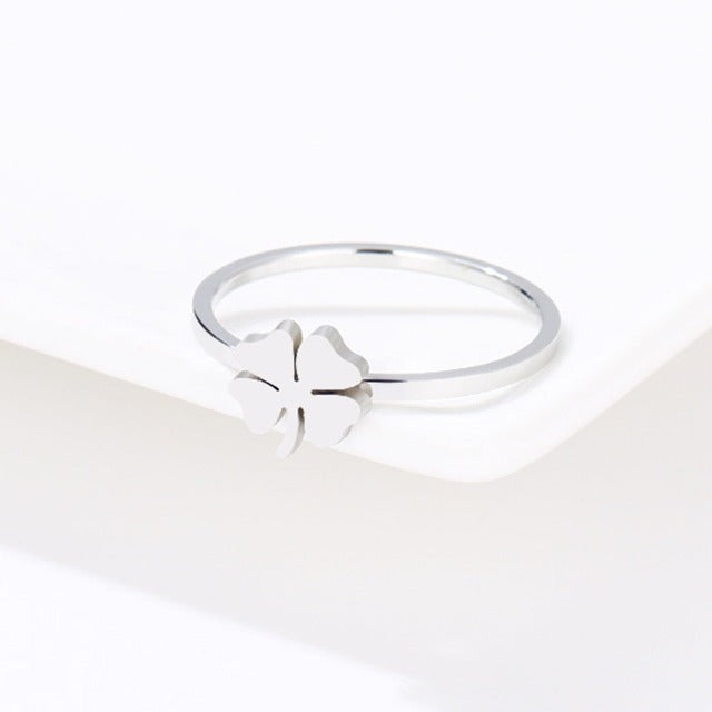 4-Leaf Clover Silver Ring