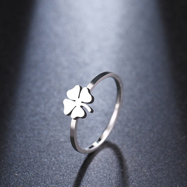 4-Leaf Clover Silver Ring