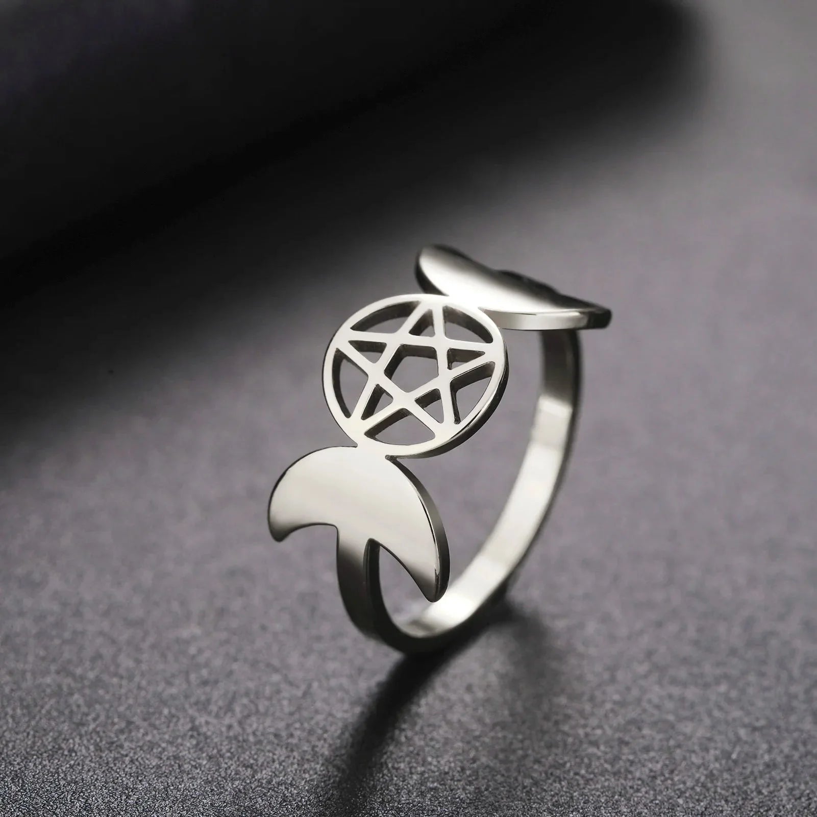 Fine Triple Moon Ring Witchcraft Woman Wiccan silver A