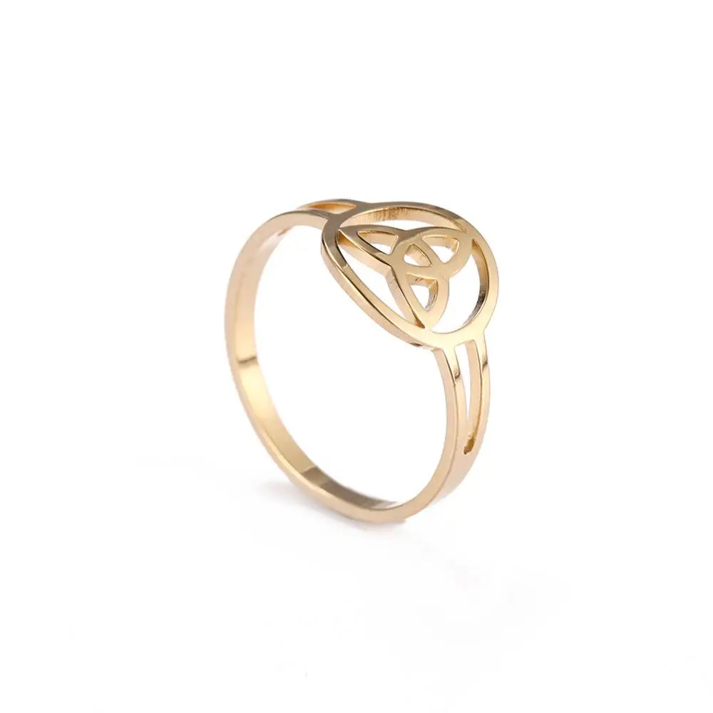 Triquetra Ring Irish Trinity Knot gold