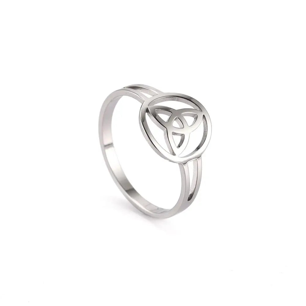Triquetra Ring Irish Trinity Knot silver