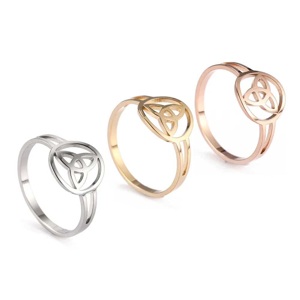 Triquetra Ring Irish Trinity Knot gold