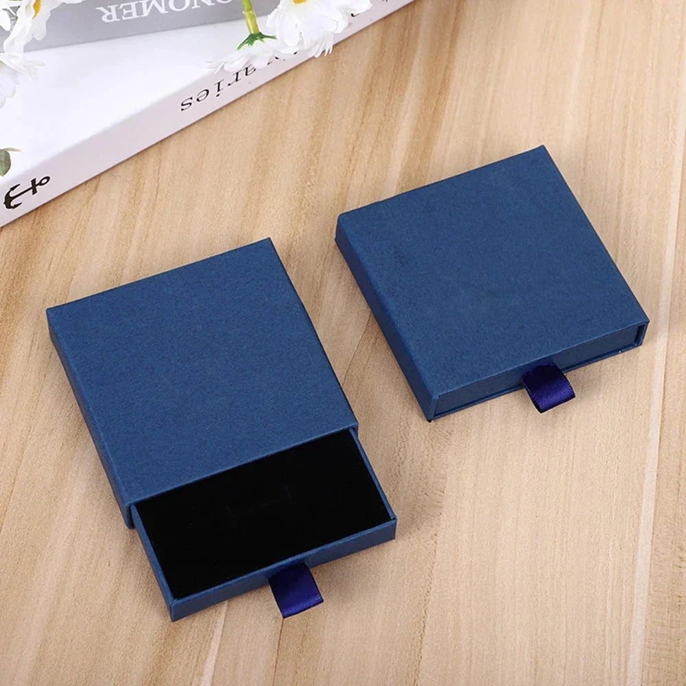 Box for 1 piece of jewelry 