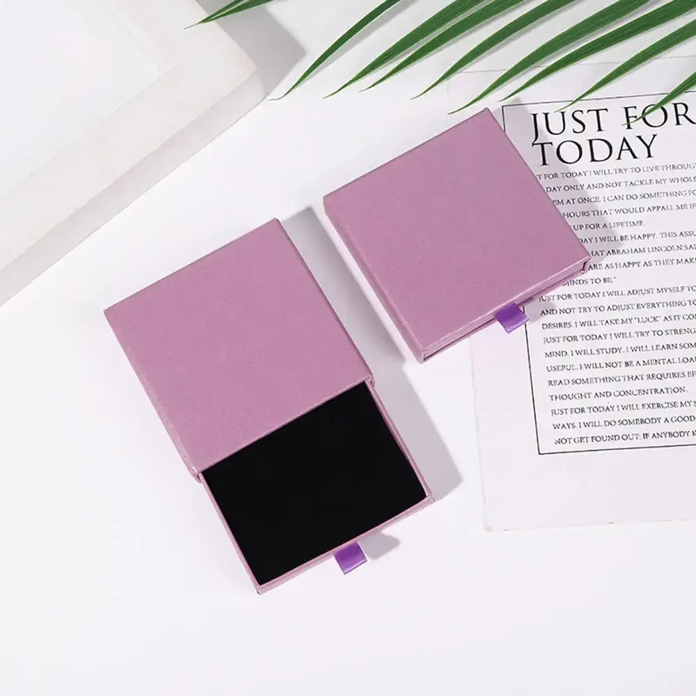 Box for 1 piece of jewelry 